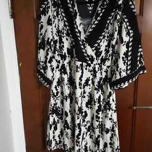 CAbi Black and White Floral Wrap-Style Mini Dress Size XS